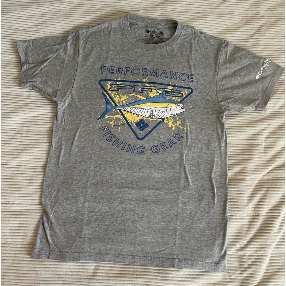 PFG Columbia shirt, size medium